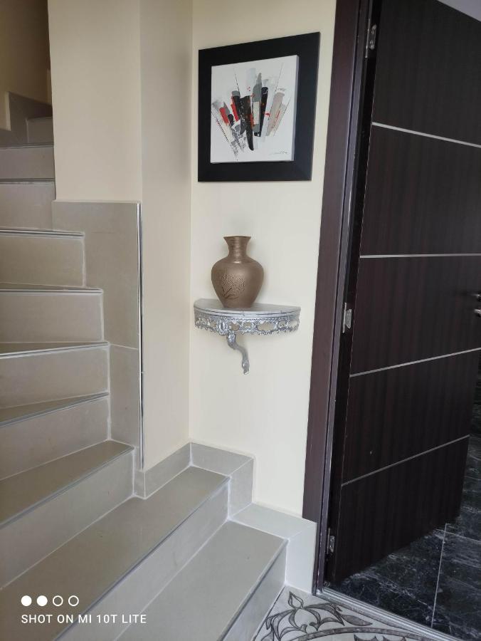 Villa Angelina Монтеврен Екстериор снимка