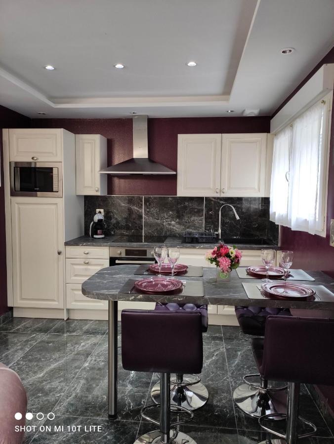 Villa Angelina Монтеврен Екстериор снимка