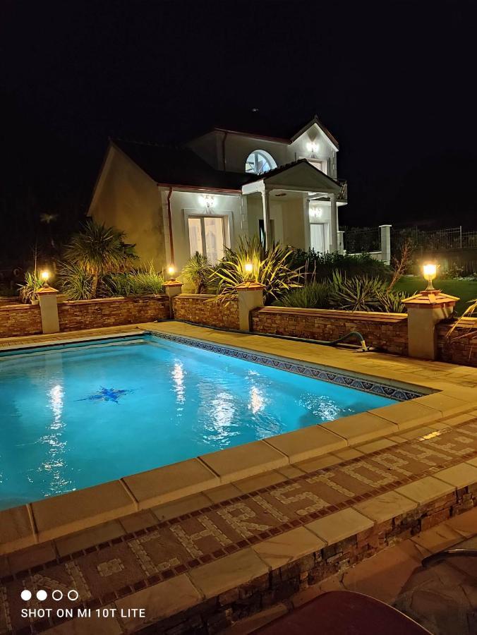 Villa Angelina Монтеврен Екстериор снимка