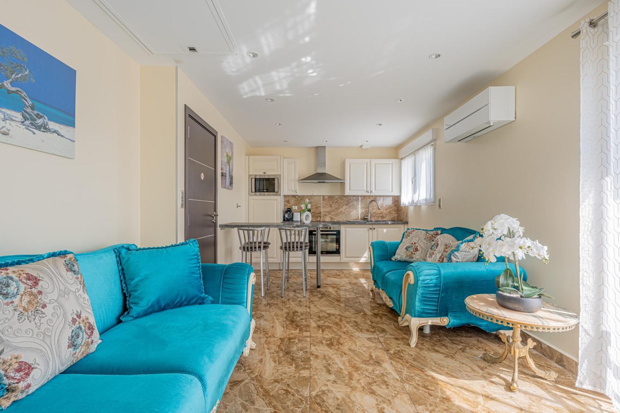 Villa Angelina Монтеврен Екстериор снимка